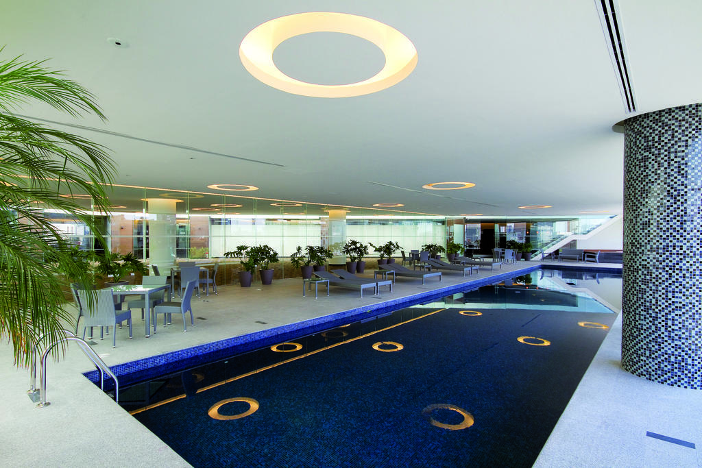 Plaza Apartment *